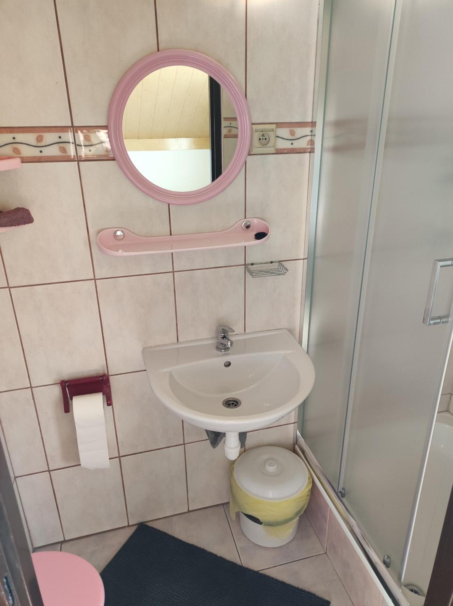 Dom Goscinny Ewa - Noclegi W Polanczyku Exteriér fotografie